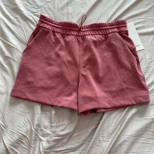 NEW lululemon athletica brier rose softstreme high rise shorts 4in size 10